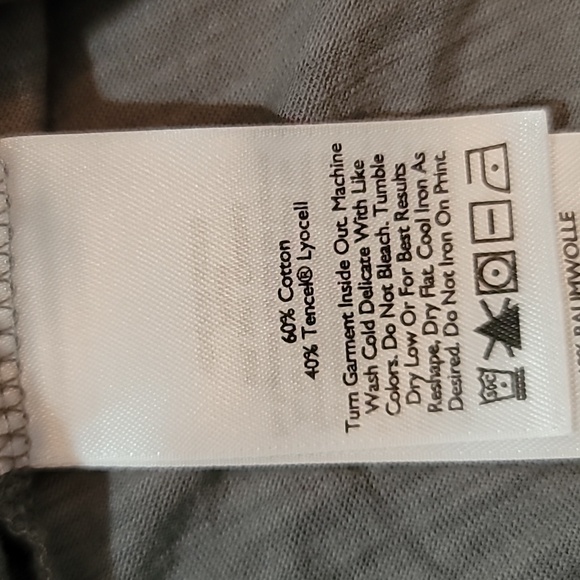 Eddie Bauer Gray Sleeveless Blouse Crossover W/Built in Tank Top Size Medium - Picture 12 of 15